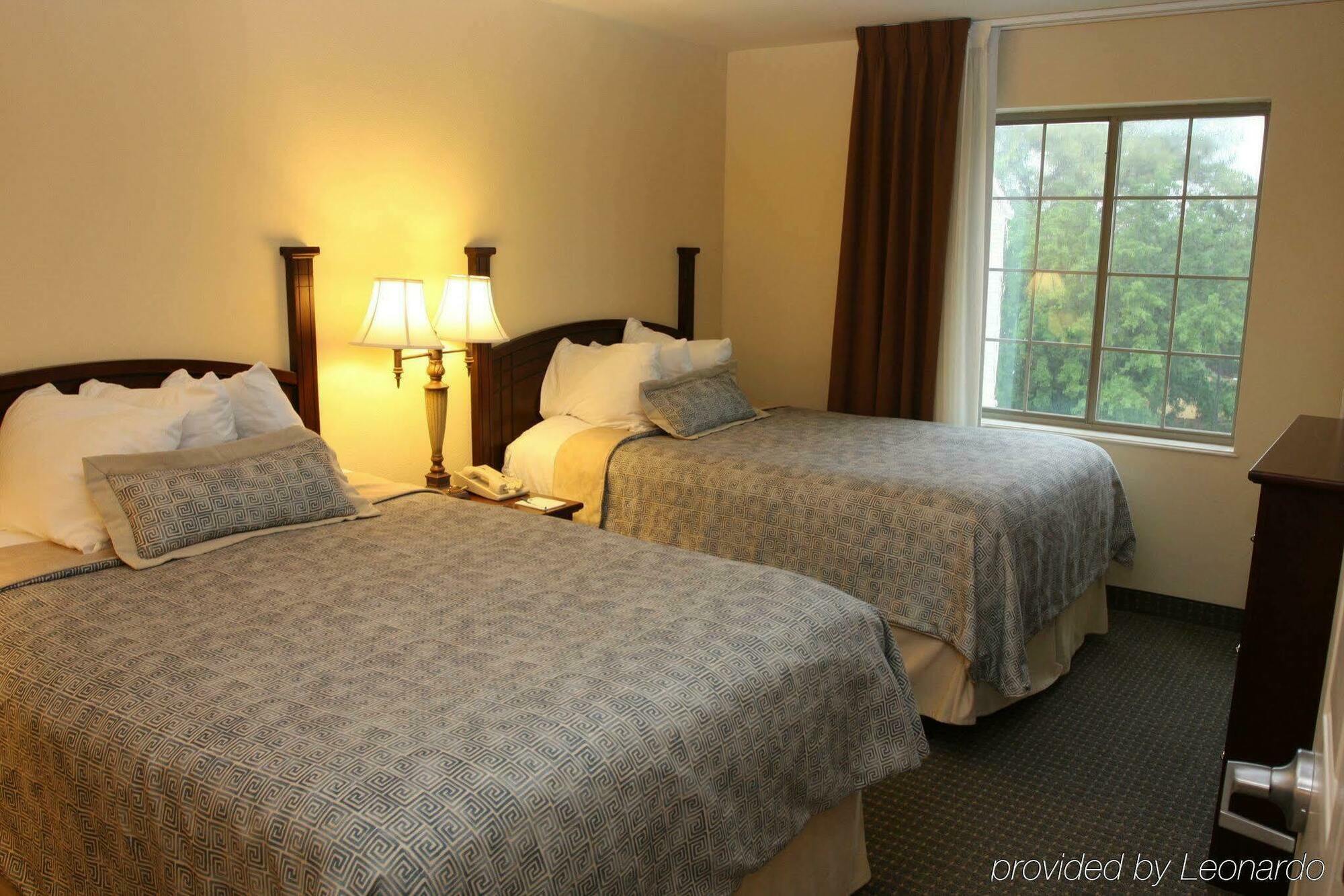 Staybridge Suites Mcallen By Ihg Стая снимка