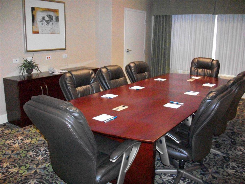 Staybridge Suites Mcallen By Ihg Екстериор снимка